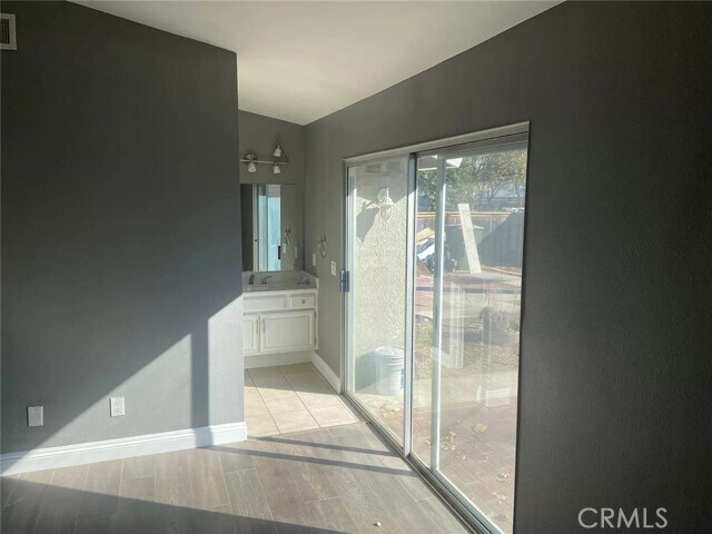 Foto del edificio - 3568 Warm Springs Ct