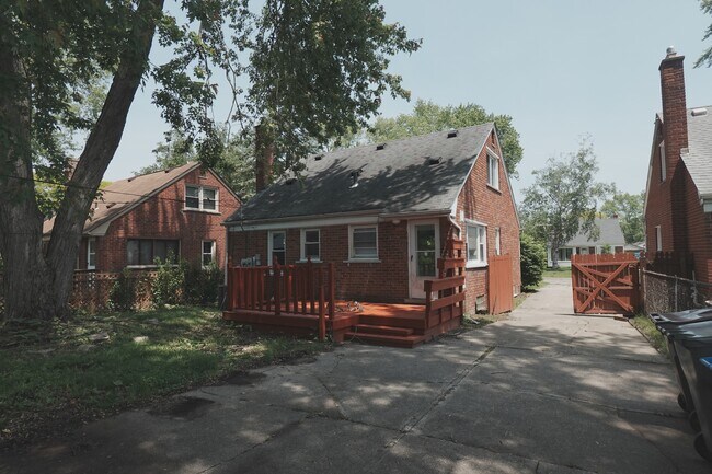 Foto del edificio - 256 Brentwood St