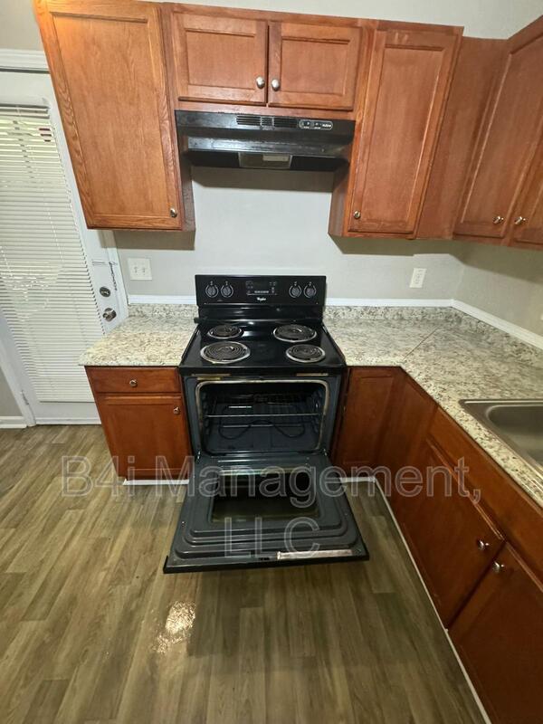 Foto del edificio - 7435 Ann St