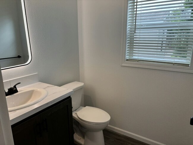 Building Photo - 490 Cimarron