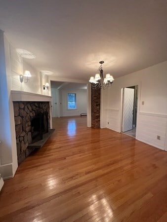 Building Photo - 47 Elm St