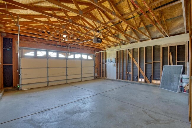 Building Photo - 26946 Mountain Glen Dr