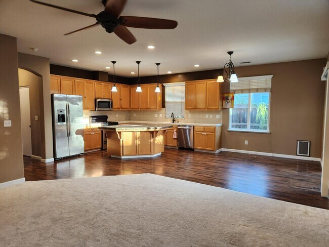 Foto del edificio - 1169 Syracuse Ln