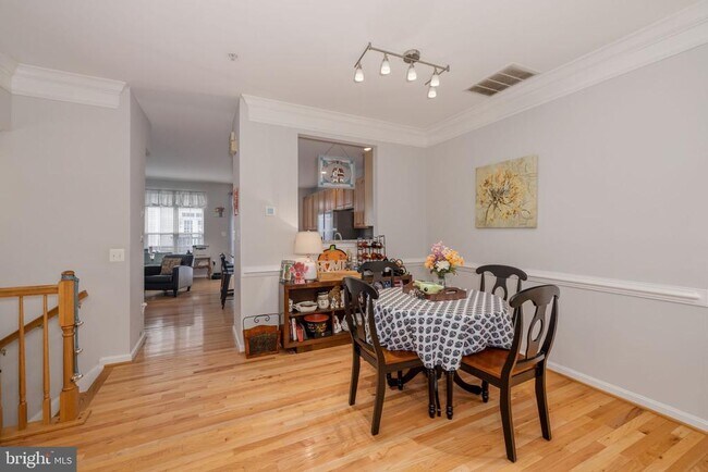 Foto del edificio - 113 Cameron Station Blvd