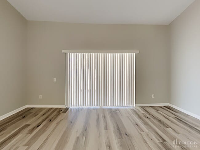 Foto del edificio - 217 Lakeway Ln