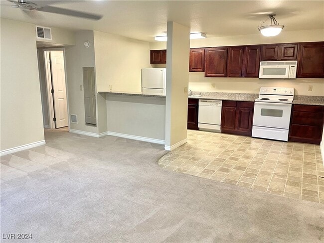 Building Photo - 5181 River Glen Dr