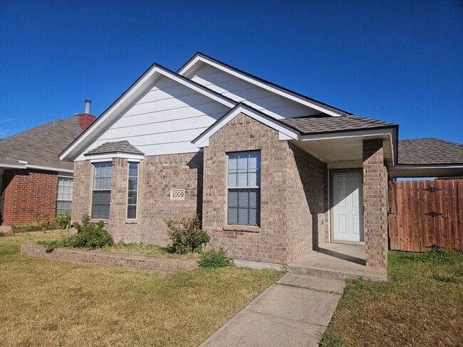 Foto del edificio - (3) Bed/(2) Bath in Moore Avail NOW!