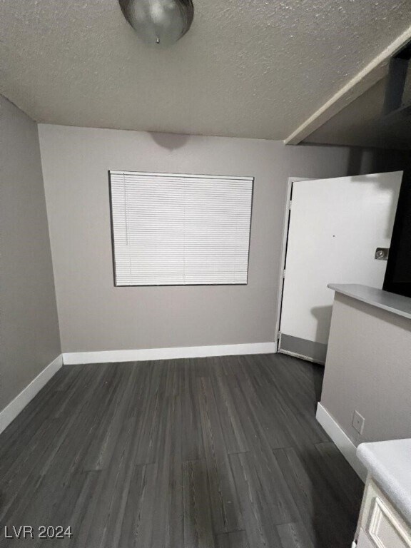 Foto del edificio - 517 N Decatur Blvd