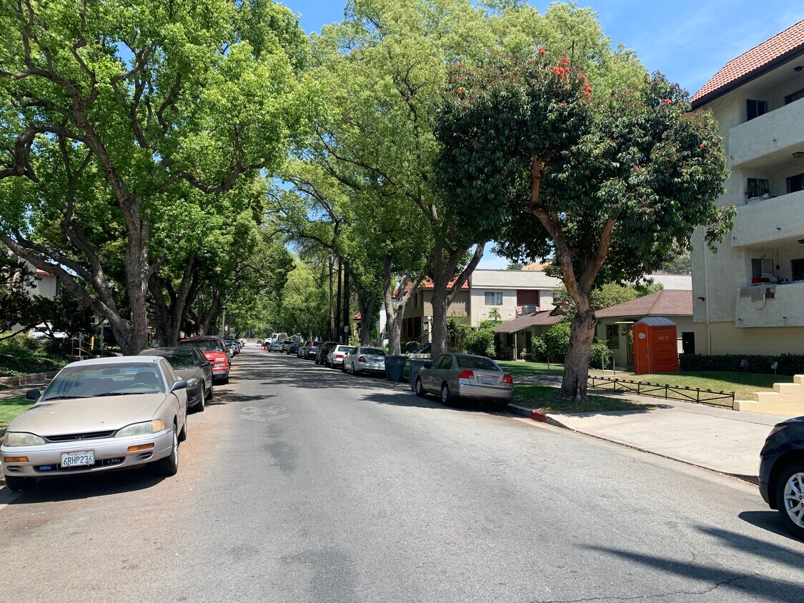 Street View - 1422 Rock Glen Ave