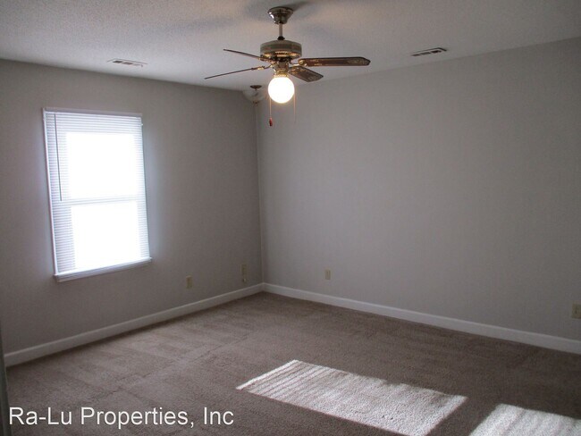 Foto del edificio - 1438 Country Meadow Ln