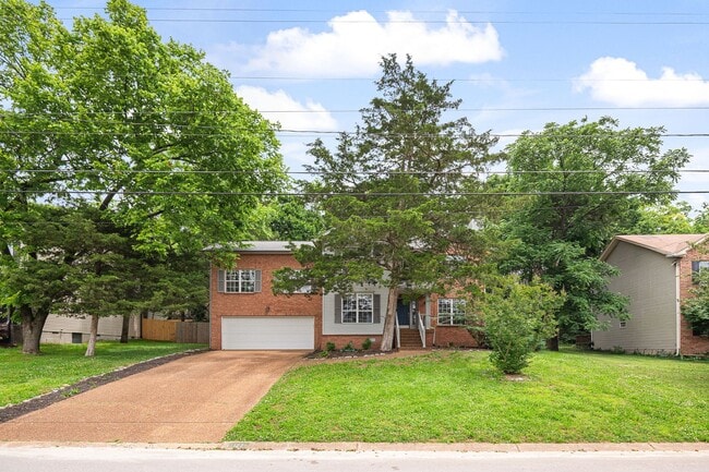 Building Photo - 127 W Harbor Dr