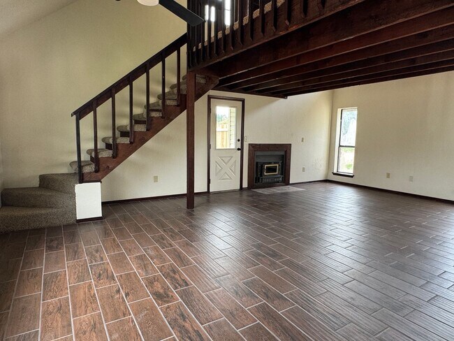 Foto del edificio - 5006 SE Brown St