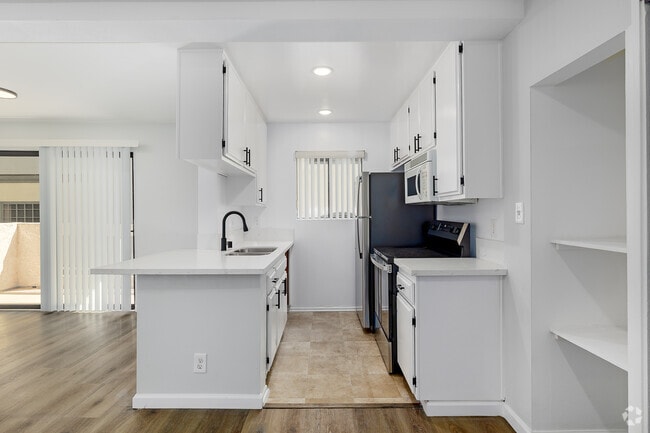 Interior Photo - 132 Clark Dr