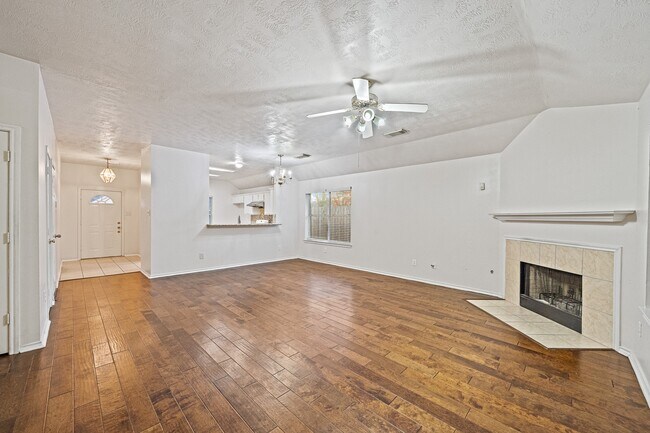 Foto del edificio - 13130 Eldridge Meadow Dr