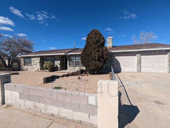 Foto del edificio - 9605 Benavides Rd SW