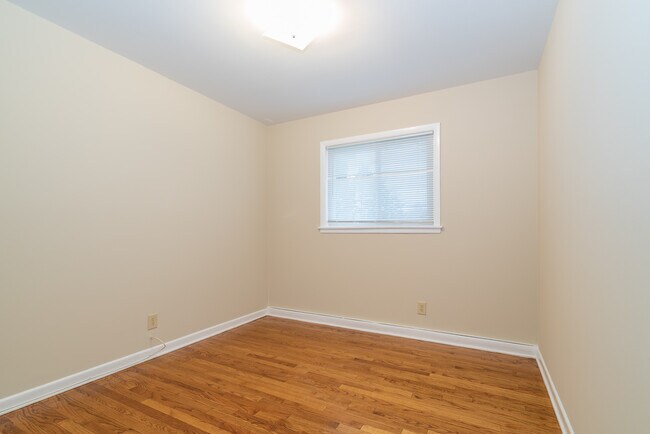 Foto del edificio - 1700 Bonita Ave