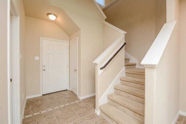 Building Photo - 25322 Saddlebrook Ranch Dr