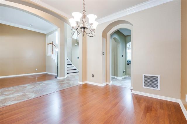Building Photo - 816 Pinnacle Cir