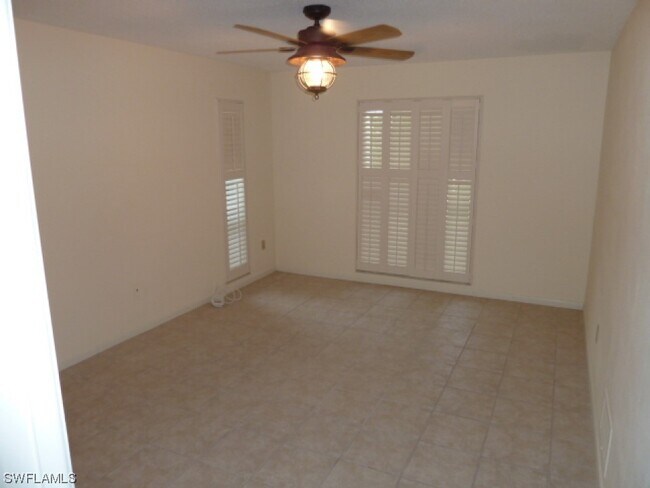 Building Photo - 673 Travers Ave