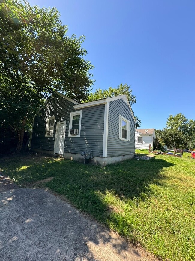 Building Photo - 1719 Weiner Rd