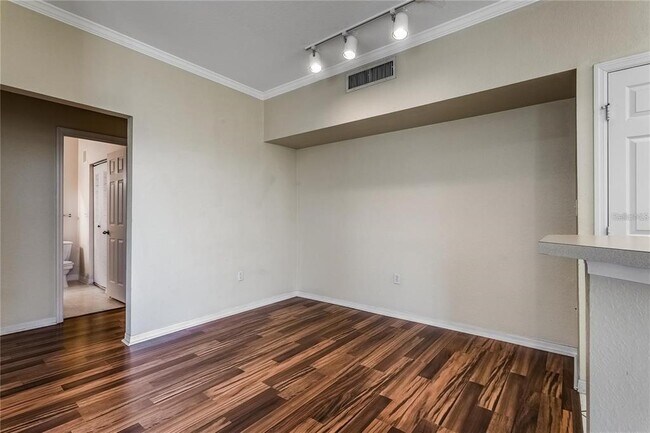 Building Photo - 10536 White Lake Ct
