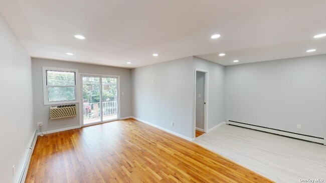 Foto del edificio - 135-35 82nd Ave