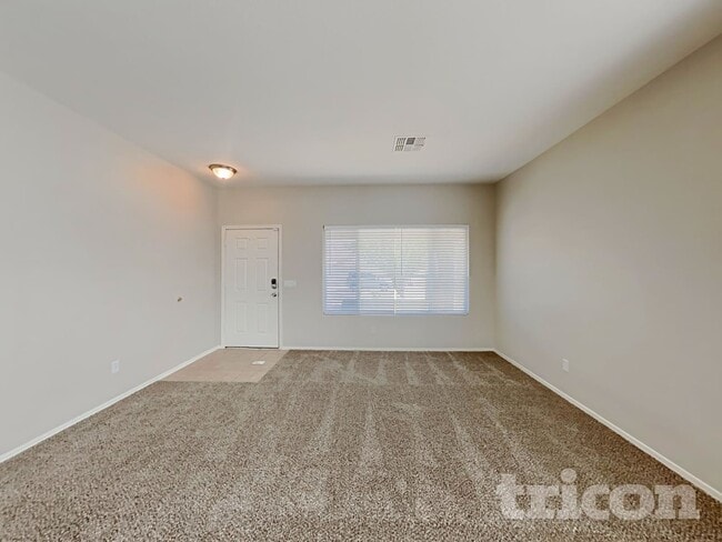 Foto del edificio - 506 S 124th Ave