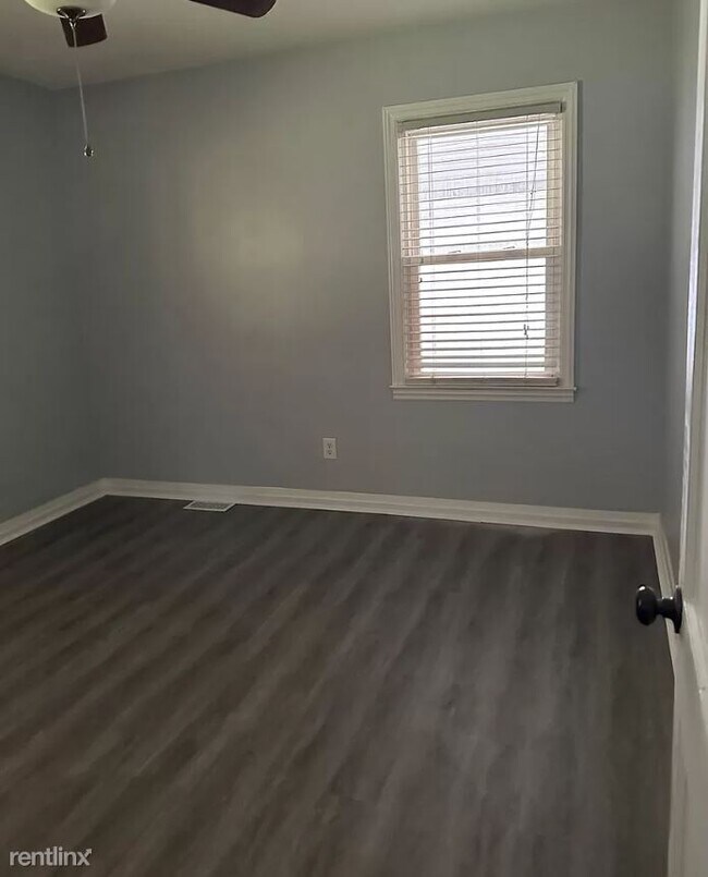 Building Photo - 3 br, 2 bath House - 1932 Satcher Boulevard
