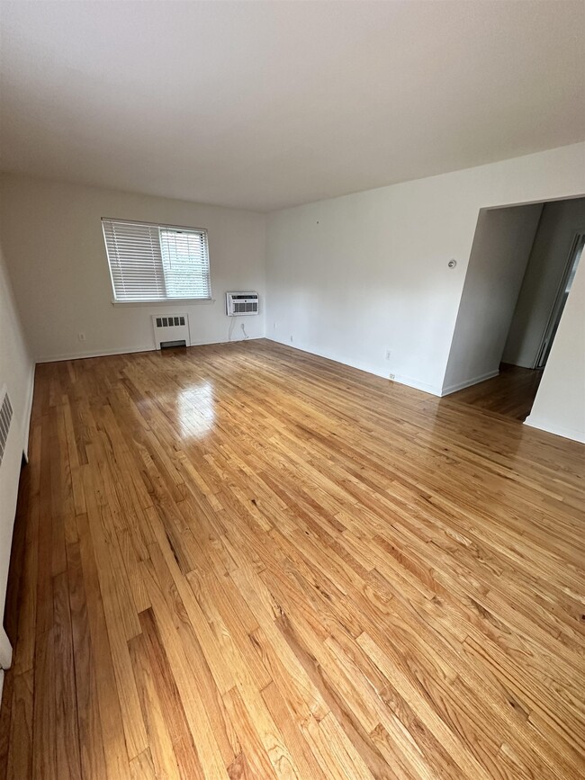 Foto del edificio - 241 W Passaic St