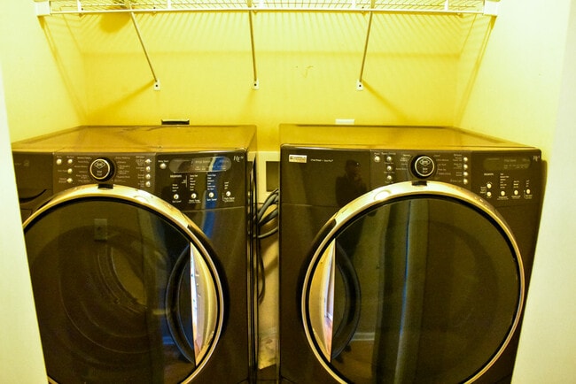 Laundry - 414 State St #4