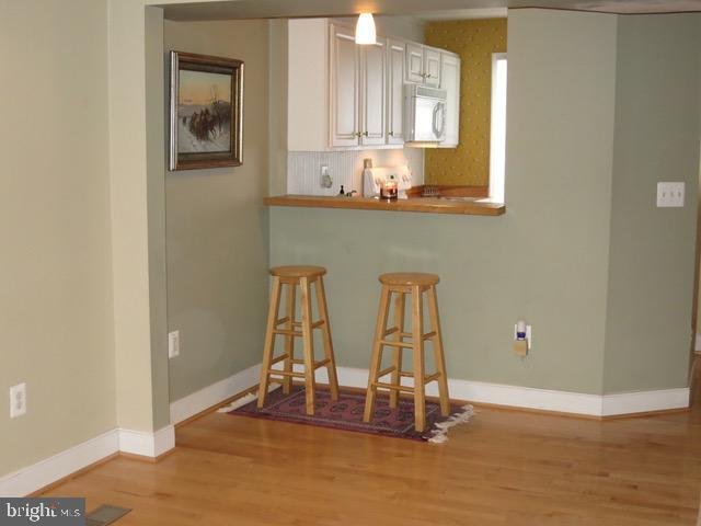 Building Photo - 207 Clay St