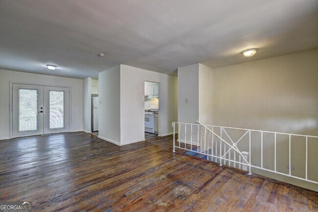 Foto del edificio - 440 King Arthur Ct