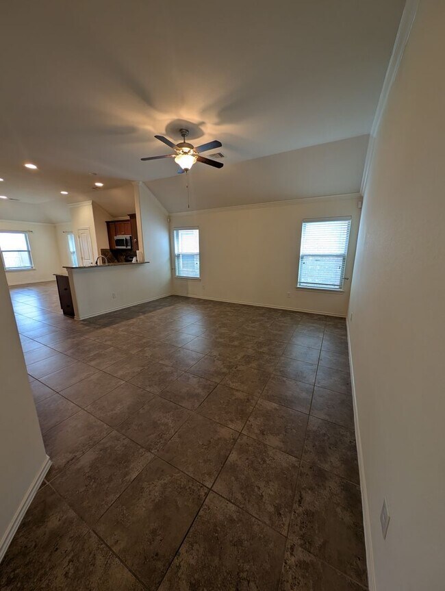 Foto del edificio - 3BR w/ Solar Near Villages of Northpointe West