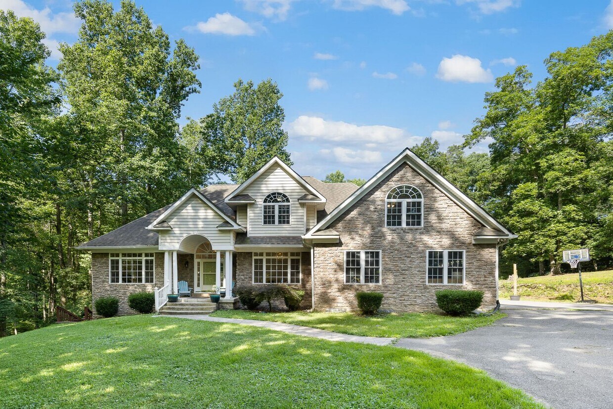 Foto principal - OPEN HOUSE SUNDAY - STUNNING RENOVATED HOM...