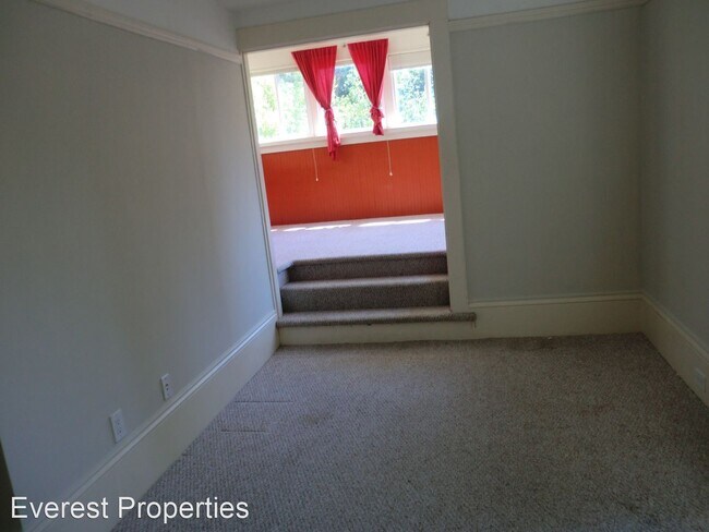 Foto del edificio - 2639-2641 Regent St