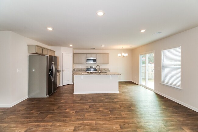 Building Photo - Apply Today! Ashton Lake - near I-20 and M...