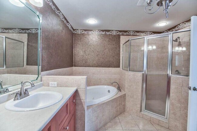 Foto del edificio - 1575 Paul Russell Rd