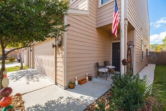 Building Photo - 2054 Sweet Lilac Dr