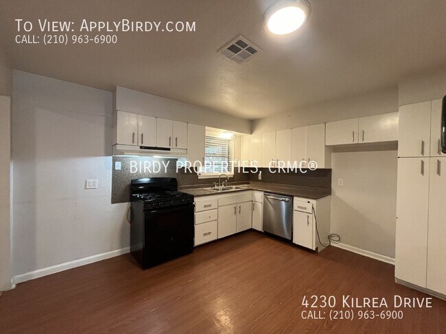 Foto del edificio - "Charming 4 Bedroom Home in San Antonio wi...