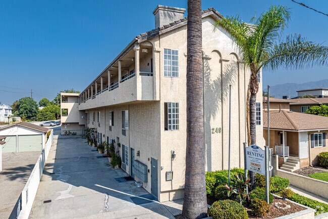 Foto del edificio - 249 W Alameda Ave Burbank