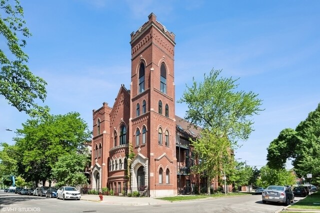 Primary Photo - 2140 N Richmond St
