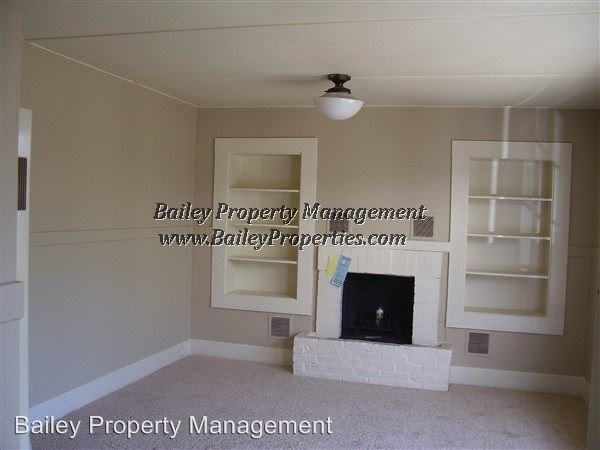Building Photo - 2 br, 2 bath House - 494 Riverview