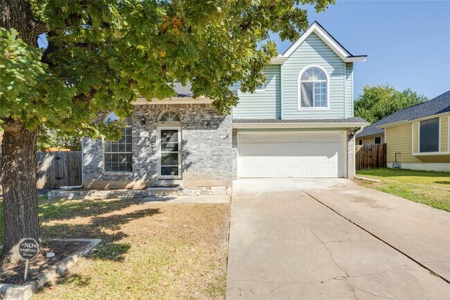 Foto del edificio - 1917 Windy Park Dr