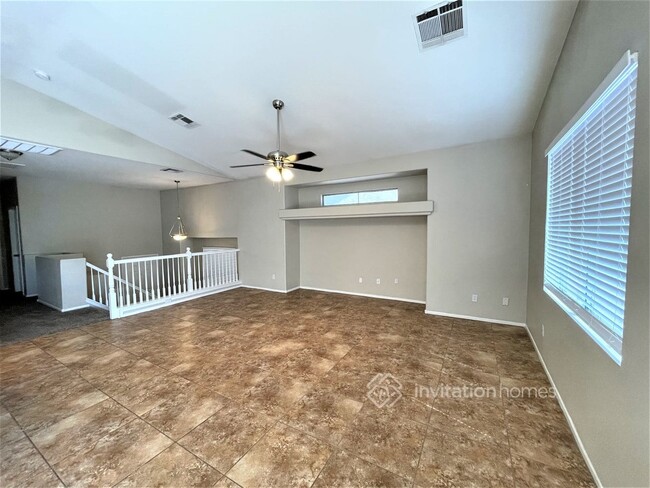 Building Photo - 9724 Red Horse St