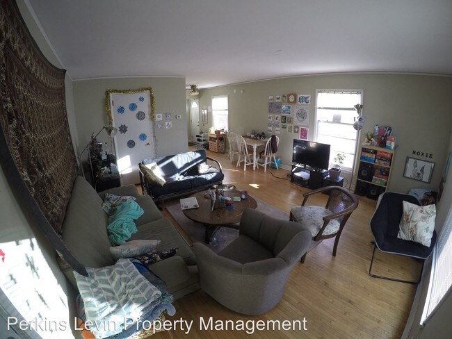 Foto del edificio - 828 23rd Ave SE