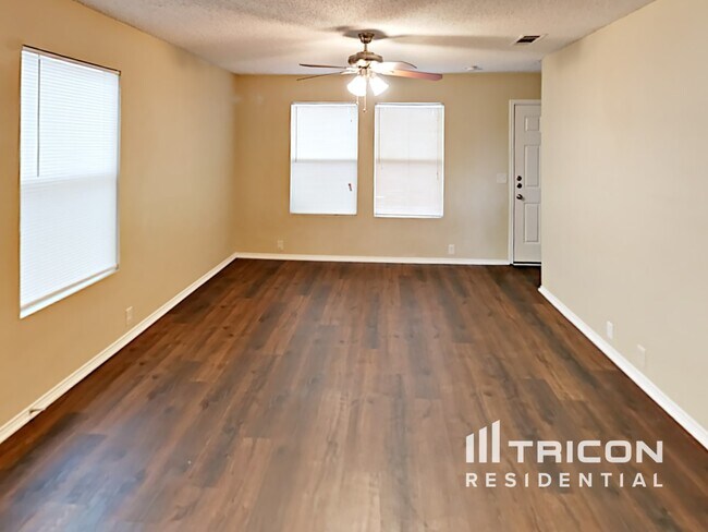 Building Photo - 9633 Brierwyck Dr