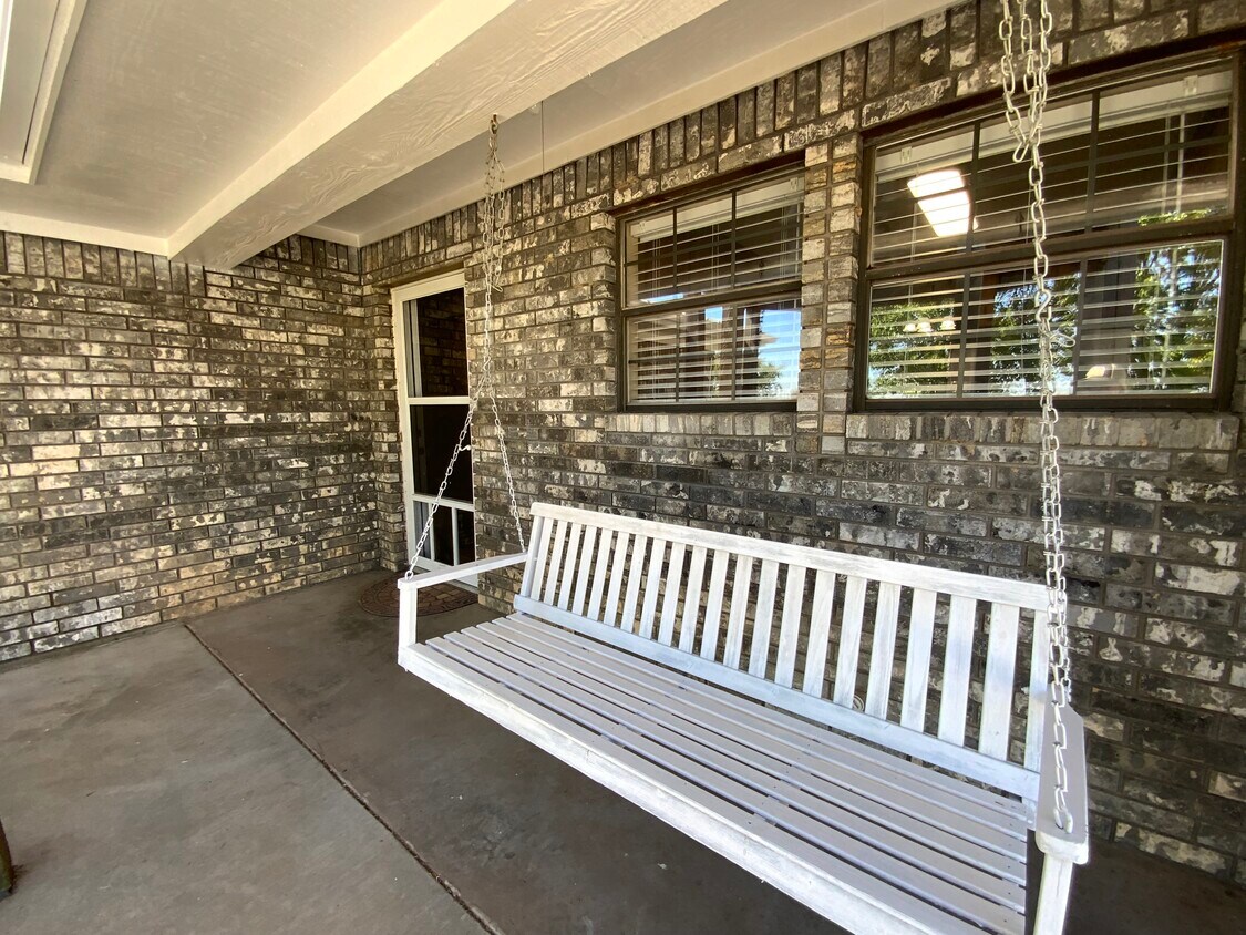 Building Photo - 6701 Zion Hill Rd