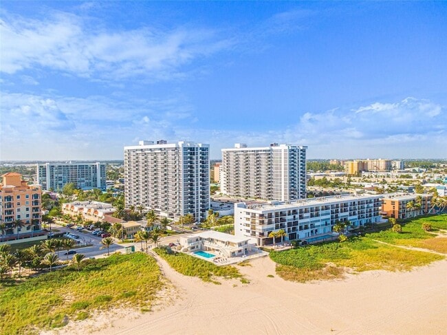 Building Photo - 525 N Ocean Blvd