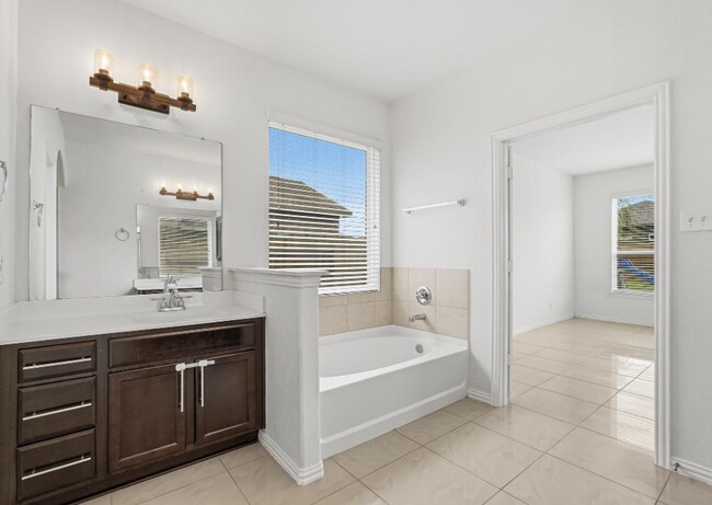 Building Photo - 4703 Goldeneye Dr