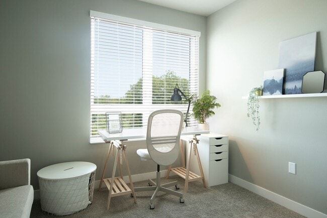 Interior Photo - HUB13